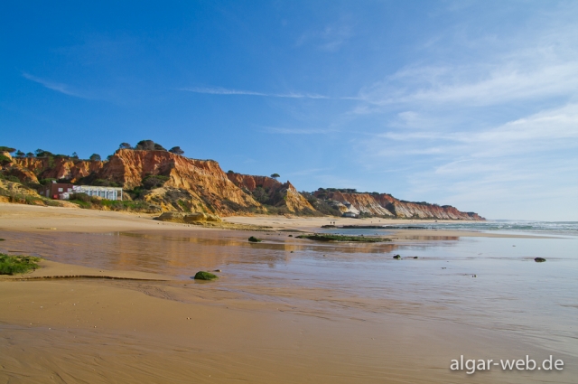 Blick auf Praia da Falesia, Portugal