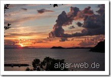 Sonnenuntergang am Arilla Beach